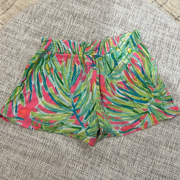 Lilly Pulitzer Shorts size M - Picture 4 of 4